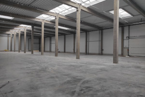 Komercyjne do wynajęcia 2200m2 Wrocław Krzyki - zdjęcie 2