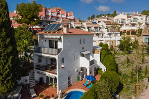 Dom na sprzedaż 229m2 Andaluzja Malaga Nerja - zdjęcie 2