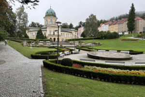 Dom na sprzedaż 246m2 kłodzki Lądek-Zdrój Mikołaja Kopernika - zdjęcie 2