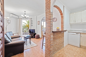 Mieszkanie na sprzedaż 45m2 Andaluzja Malaga Nerja Calle Malaga - zdjęcie 1