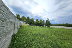 Działka na sprzedaż 1028m2 śremski Śrem - zdjęcie 2