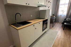 dwa pokoje po generalnym remoncie w odnowionej kamienicy