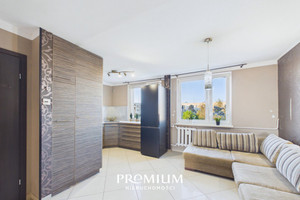 3 pokoje / 64 m2/3. piętro, Paderewskiego Oława