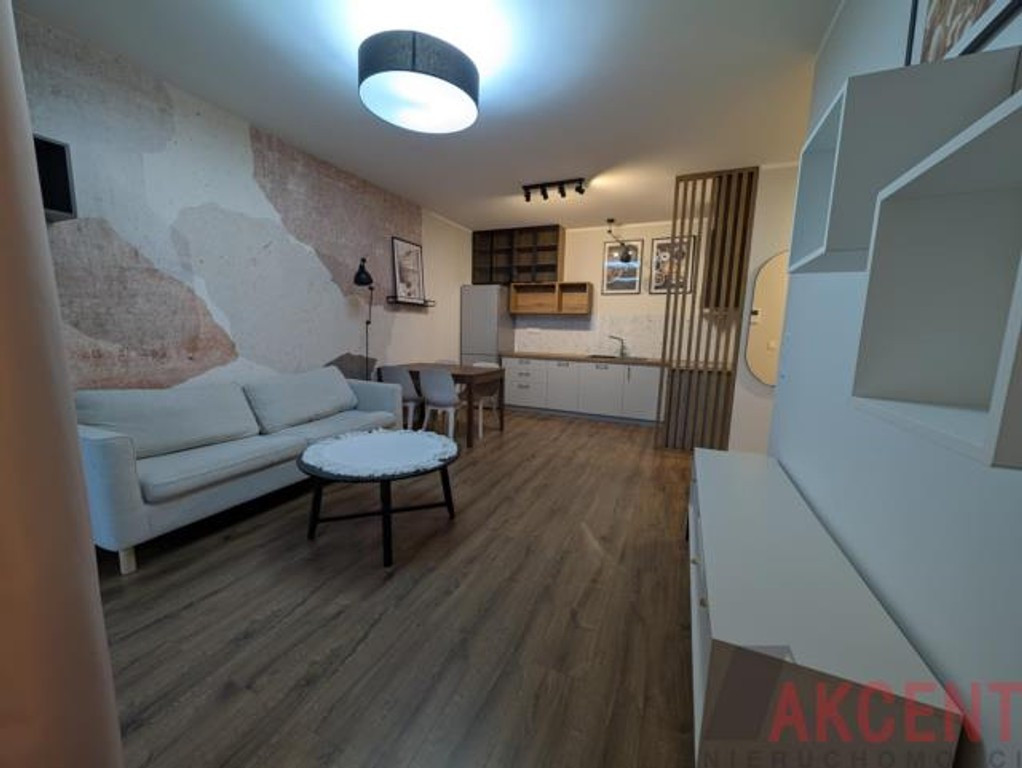Mit Parkplatz: 2-Zimmer, Mokotów, 43m², Foto 2