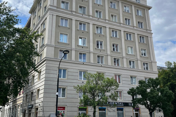 Wynajmę 2 pokojowe mieszkanie w kamienicy Warszawa Śródmieście
