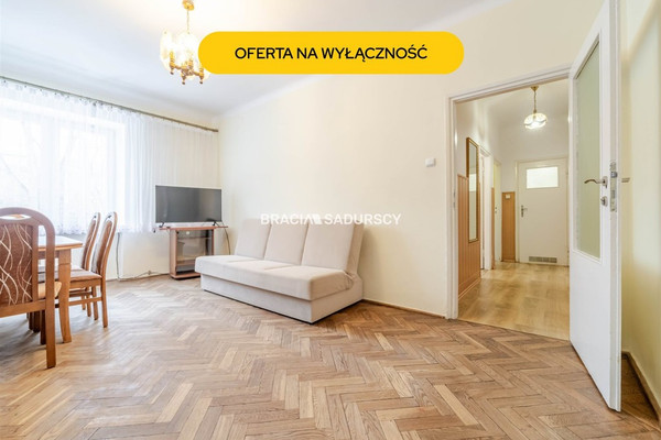 2-pokojowe z osobną kuchnią.