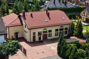 Budynek wielofunkcyjny 462 m² | Działka 1189 m²