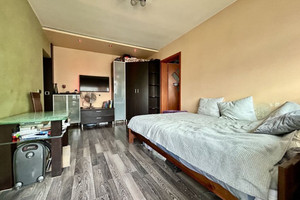 REZERWACJA 2 pokoje, balkon, ogrodzony teren.