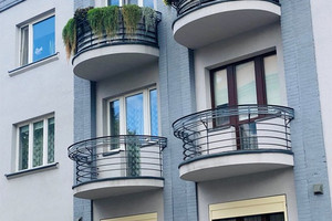 84m w stylowej przedwojennej kamienicy w Centrum