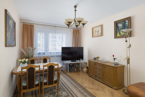 3 POKOJE • 58 m² • METRO BRÓDNO • LOGGIA • PARTER