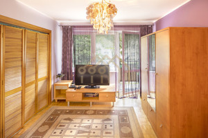 3 pokoje/ 48 m2, Parter Piastowska