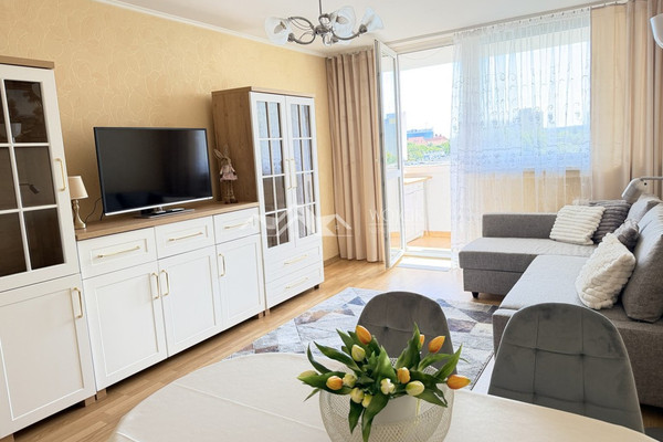 Naprzeciw Sky Tower/balkon/pokoje od podwórza