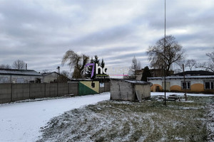 PLAC Z BUDYNKIEM POD STACJĘ BENZYNOWĄ