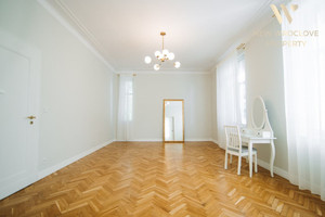 Apartament Premium w zabytkowej willi/Ogród/Garaż