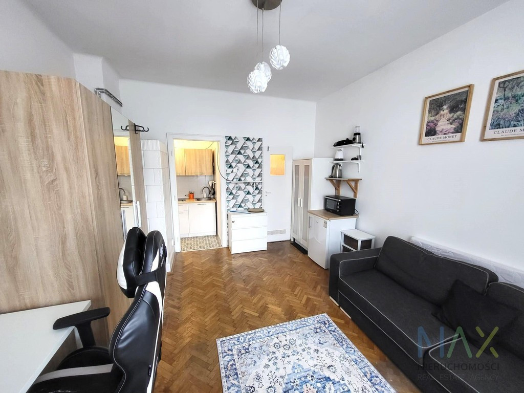 Kawalerka 21,5 m², Krowodrza, ul. Kazimierza Wielkiego, zdjęcie 3