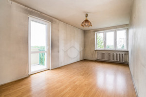 3-pokojowe mieszkanie z balkonem do własnej aranżacji!
