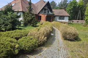 Syndyk sprzeda działkę 0,5 ha wraz z udziałem w domu w Człuchowie