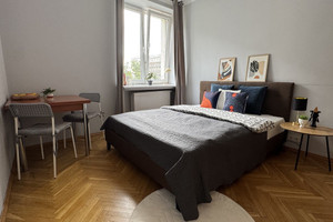Muranów Śródmieście Kawalerka 22m2 Kamienica Winda
