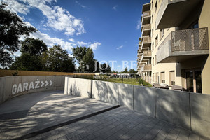 ciche/3pokoje/balkon/dobry dojazd