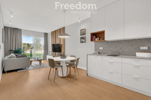 Gotowy do wprowadzenia apartament nad jeziorem
