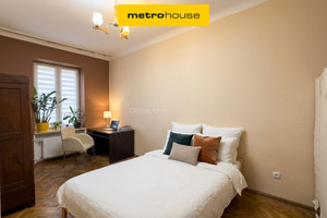 Waliców 17. Kamienica 61m², opcja na 3 pokoje!
