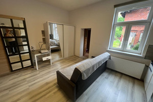 Kamienica, 3 pokoje, 2 łazienki 74 m2, ogródek.