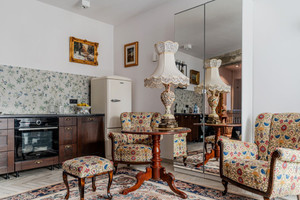 Wyjątkowe studio z tarasem w kamienicy | 43,5 m² | Śródmieście |