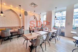 Lokal 168 m² z potencjałem gastronomicznym – Plac Solny