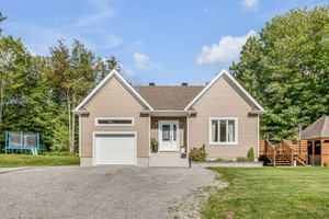 Dom na sprzedaż 113m2 56 Rue Delphis, Sainte-Brigitte-de-Laval, QC G0A3K0, CA - zdjęcie 1