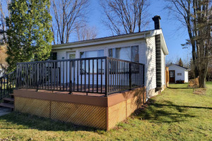 Dom na sprzedaż 56m2 244 Rue Maurice-Duplessis, Henryville, QC J0J1E0, CA - zdjęcie 3