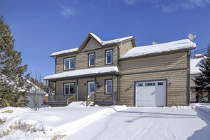 Dom na sprzedaż 207m2 880-882 Rue Coupal, Mont-Tremblant, QC J8E2P1, CA - zdjęcie 2