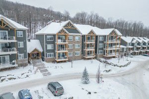 Mieszkanie na sprzedaż 99m2 235 Rue du Cercle-des-Cantons, Bromont, QC J2L0R4, CA - zdjęcie 1