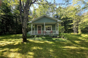 Dom na sprzedaż 42m2 469 Ch. du Lac-des-Trois-Milles S., Sainte-Cécile-de-Whitton, QC G0Y1J - zdjęcie 1