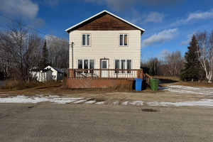 Dom na sprzedaż 174m2 4 Rue Tremblay, Baie-Trinité, QC G0G1A0, CA - zdjęcie 1