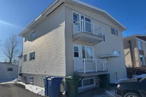 Dom na sprzedaż 294m2 777 Av. Cartier, Sept-Îles, QC G4R2V4, CA - zdjęcie 1