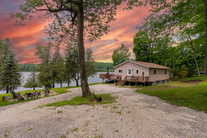 Dom na sprzedaż 93m2 66 Ch. du Lac-à-l'Île, Gracefield, QC J8X1W0, CA - zdjęcie 1