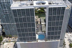 Mieszkanie do wynajęcia 69m2 500 Brickell Ave - zdjęcie 1