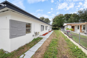 Mieszkanie na sprzedaż 185m2 417 NW 15th Ave - zdjęcie 1