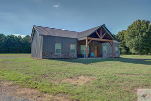 Dom na sprzedaż 163m2 212 Jones St, Bowie County, TX - zdjęcie 1