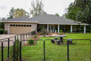 Dom na sprzedaż 274m2 945 Upland Rd, Escambia County, FL - zdjęcie 1