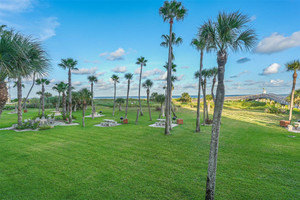 Mieszkanie na sprzedaż 80m2 1401 E Beach Drive #203, Galveston, TX - zdjęcie 2