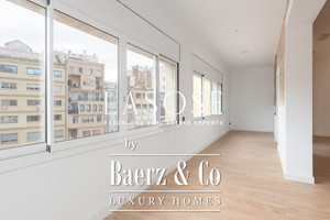 Mieszkanie na sprzedaż 283m2 Katalonia Barcelona 302 C/ d'Aragó - zdjęcie 3