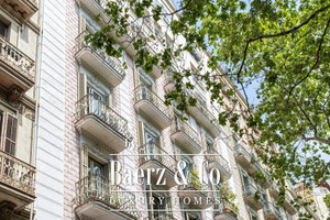 Mieszkanie na sprzedaż 75m2 Katalonia Barcelona - zdjęcie 2