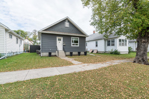 Dom na sprzedaż 77m2 115 Rosseau Ave W, Winnipeg, MB R2C 1X1, Canada - zdjęcie 2