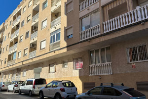 Mieszkanie na sprzedaż 45m2 Walencja Alicante Torrevieja 35 Calle del Tomillo - zdjęcie 1