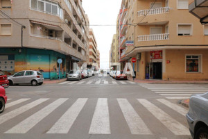 Mieszkanie na sprzedaż 46m2 Walencja Alicante Torrevieja Calle Beniajan  - zdjęcie 1