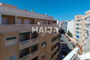 Mieszkanie na sprzedaż 50m2 Walencja Alicante Torrevieja Calle Mar Baltico  - zdjęcie 2