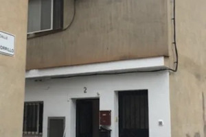 Dom do wynajęcia 90m2 Walencja Carrer de la Pobla de Vallbona - zdjęcie 1