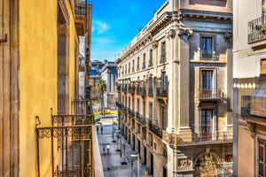 Mieszkanie do wynajęcia 190m2 Katalonia Barcelona Carrer de la Reina Cristina - zdjęcie 3