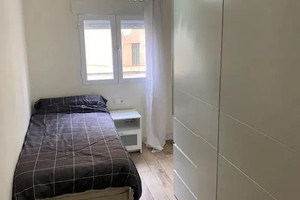 Mieszkanie do wynajęcia 40m2 Madryt Calle de Julio Aguirre - zdjęcie 1